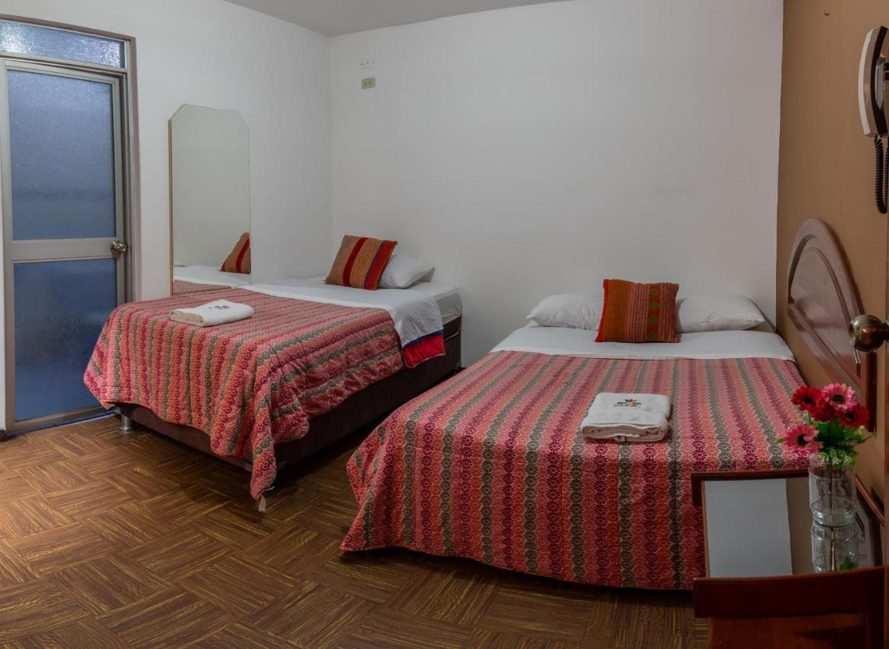 Tupac Lima Airport Hostel Exterior photo
